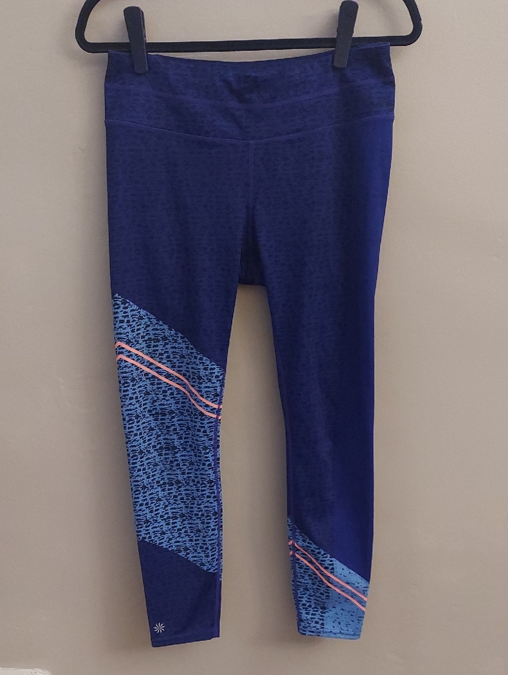 ATHLETA Asym Camo Purple 7/8 Yoga Leggings M Running Athletic - Picture 4 of 16